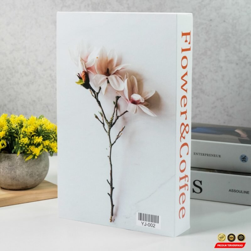 Buku Pajangan Palsu