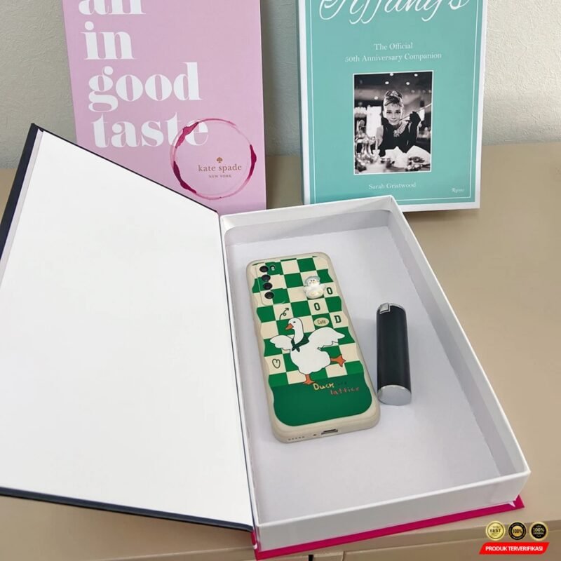 VILEAD Buku Pajangan Palsu Penyimpanan Barang Dummy Book Organizer Peace Love - Multi-Color [MRH2] - Image 5