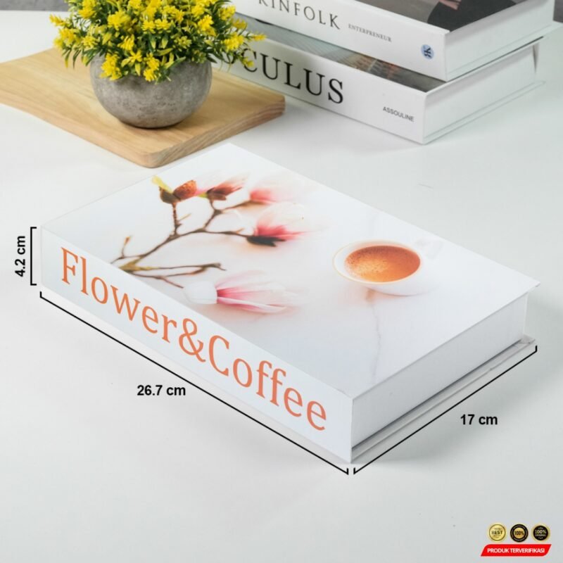 Buku Pajangan Palsu