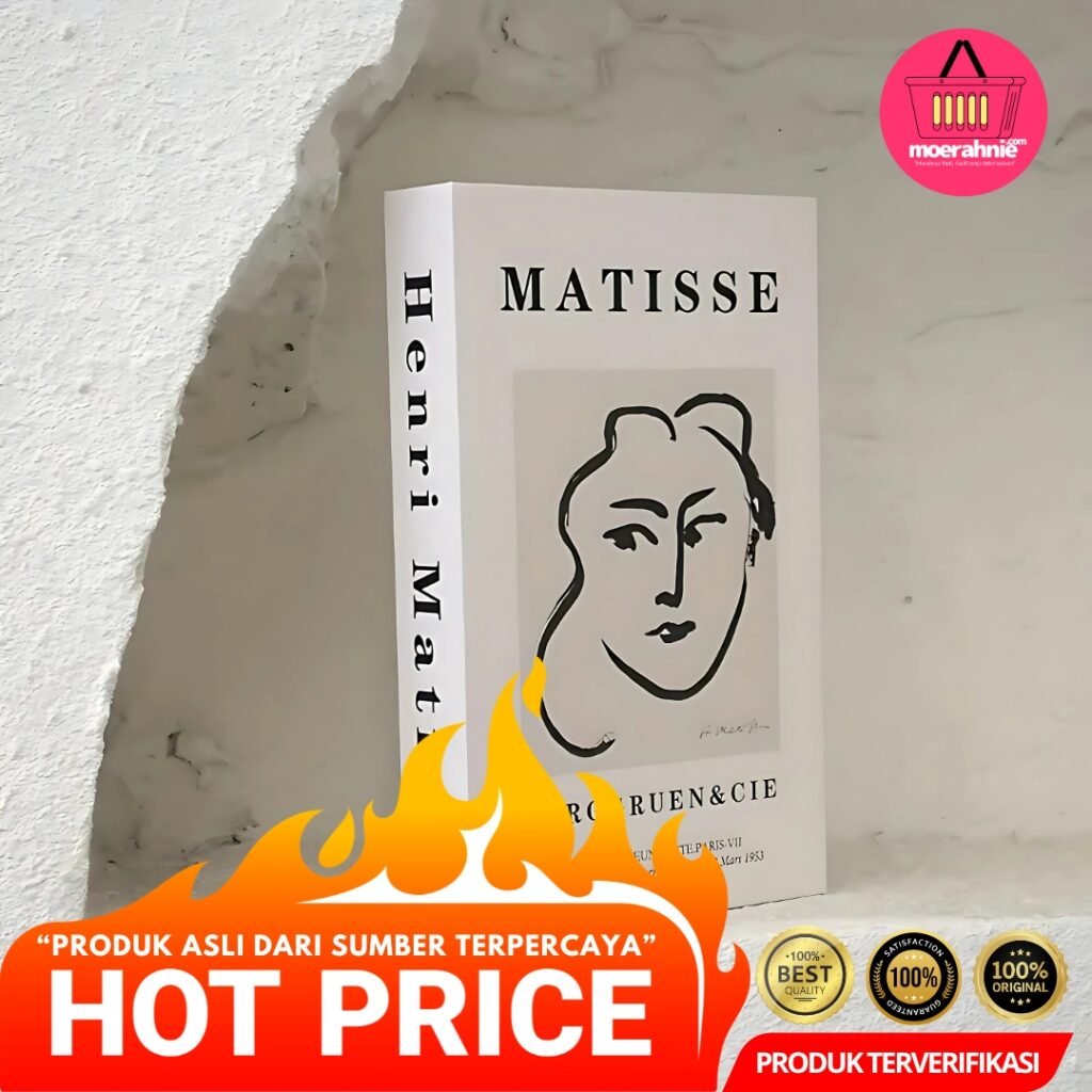 Buku Pajangan Palsu