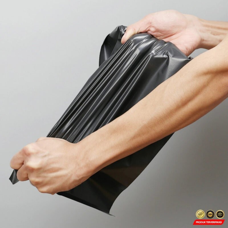 TaffPACK Kantong Amplop Plastik Packing Polybag Recycle 100 PCS 35x45cm - Black [MRH2] - Image 5
