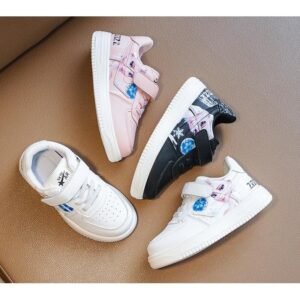 Sepatu Sneakers Anak