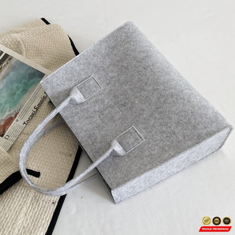 Tas Jinjing Wanita Minimalis Felt Handbag Large Compartment - Image 5