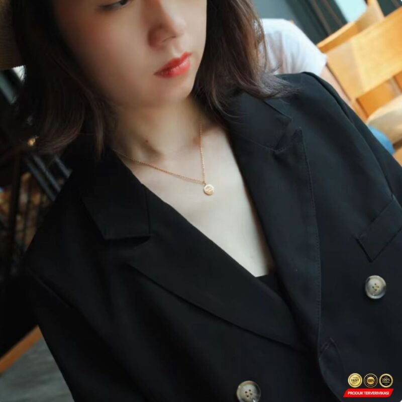 Kalung Liontin