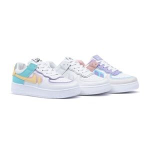 Sneakers Wanita