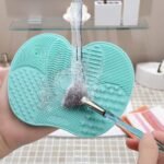 Rinse Pembersih Kuas Make Up Silicone Pad