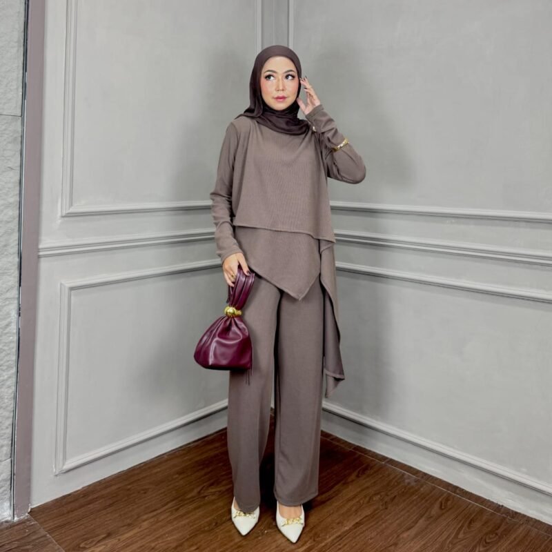 Baju Muslim Wanita Kekinian Potongan Asimetris Elegan - Image 9