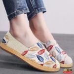 Sepatu Wanita Ruimo J-103 – Slip On Motif Daun Kekinian