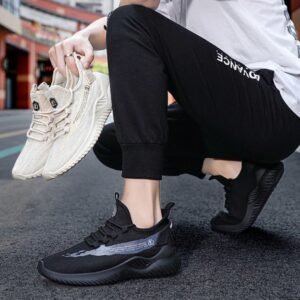 Sepatu Sneakers