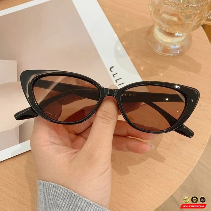 Kacamata Hitam Cateye