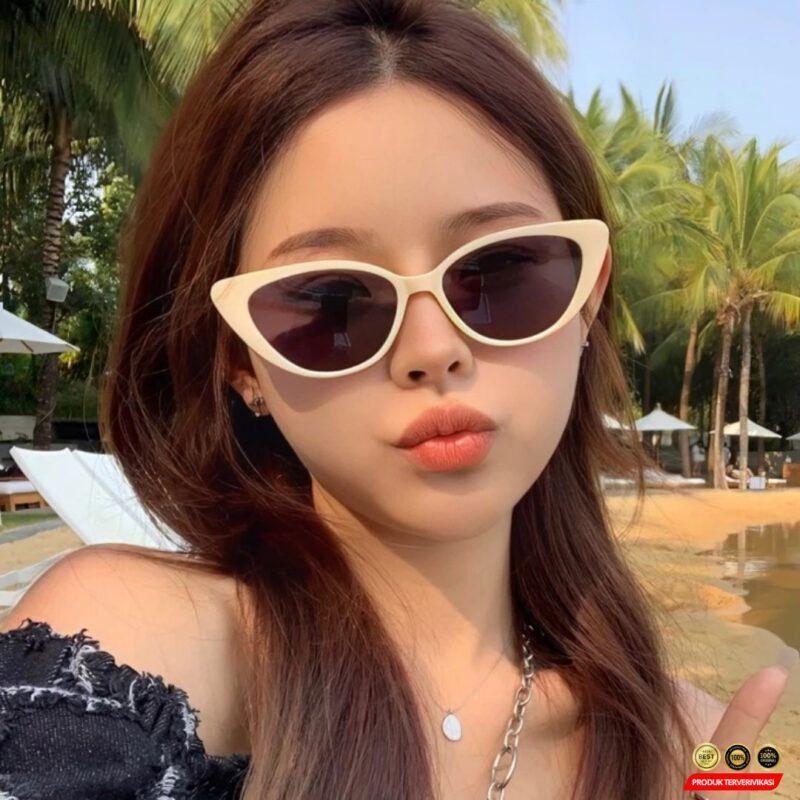 Kacamata Hitam Cateye