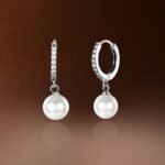 Anting Berlian Wanita